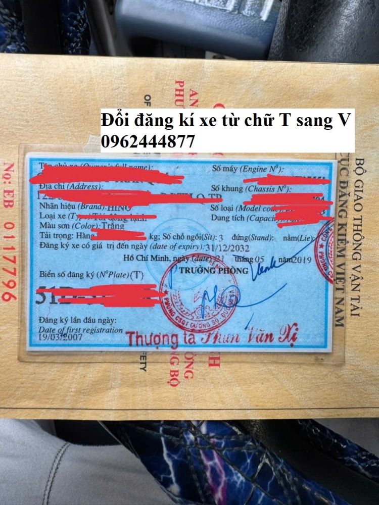 Đổi cà vẹt trắng sang vàng uy tín