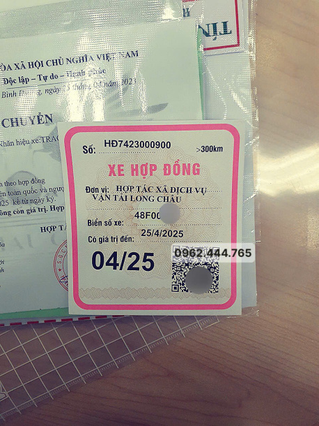 Phù hiệu xe hợp đồng ở Long An